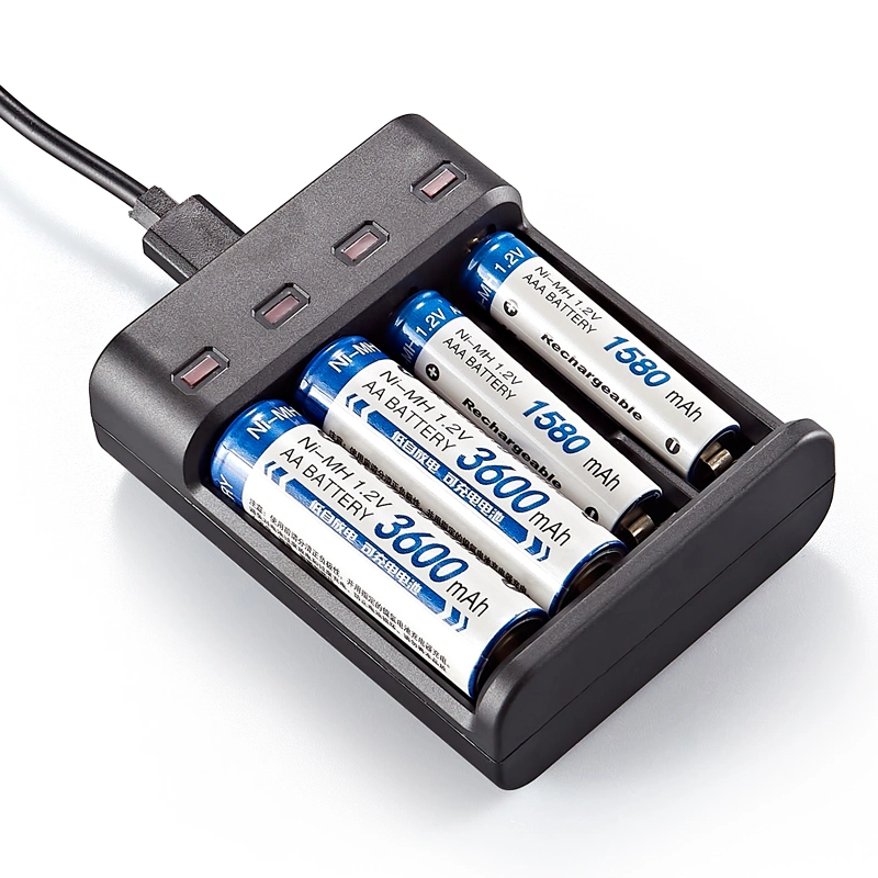 Smart 4 Slots 1.2V Ni-MH/Ni-CD AA AAA Battery Charger